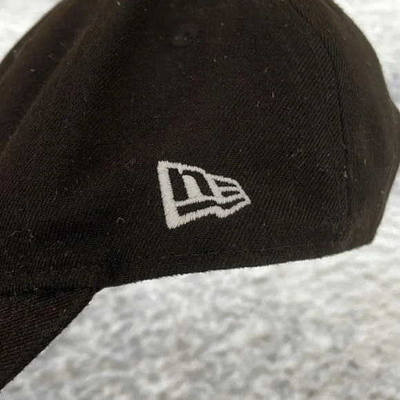 Toronto Raptors  Hat - Picture 4 of 12